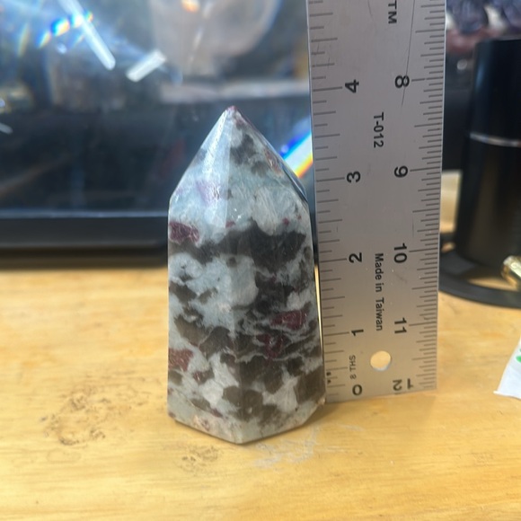 Plum blossom tourmaline tower  4” 401g it’s a chunky monkey tower - Picture 5 of 5